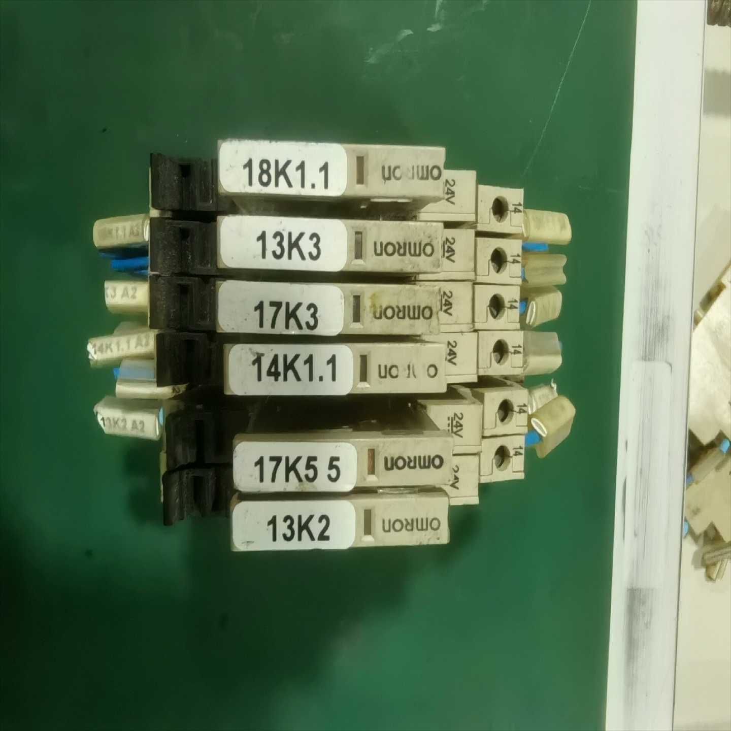 G2RV-SL70024VDC，G2RV一1S继电器底座，询价