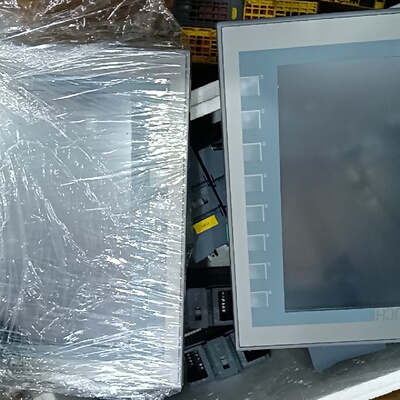 溢价-KTP900Basic触摸屏型号6AV2123