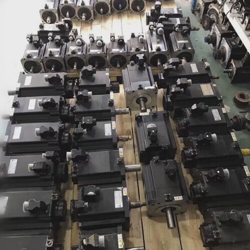 寻BLMC200J12TNA BLME400J12SB