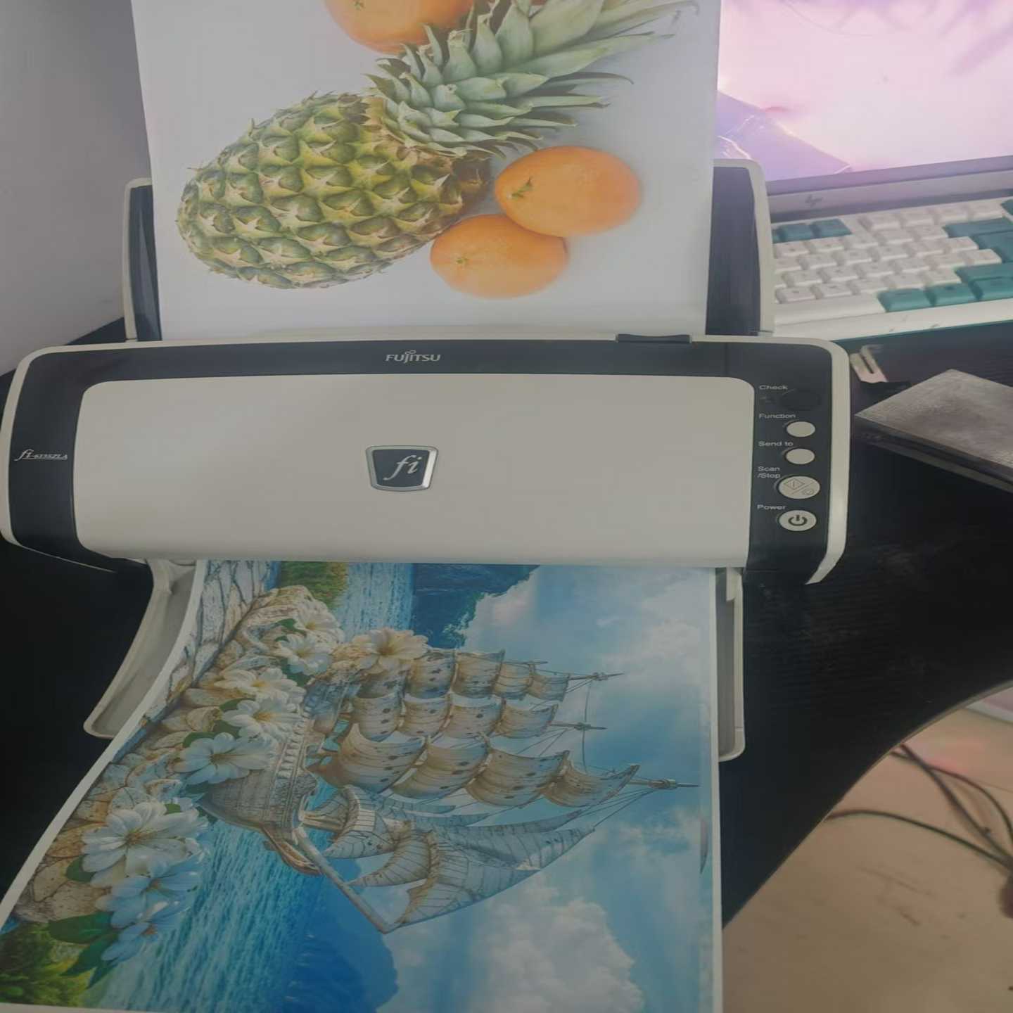 哎呀阿达西们！这富士通6130扫描仪，像天山雪莲一样纯净的很--议