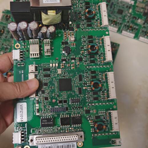 溢价-ZINT529功率板ACS880变频器驱动板ZINT592.zint571