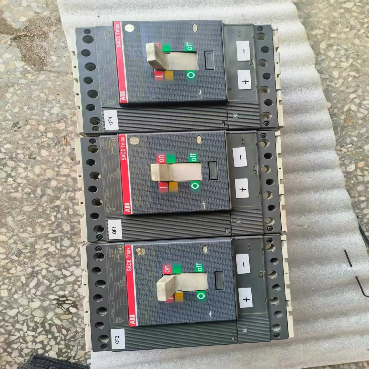 ABB塑壳断路器250A4p T4D/PV250  功能~询价