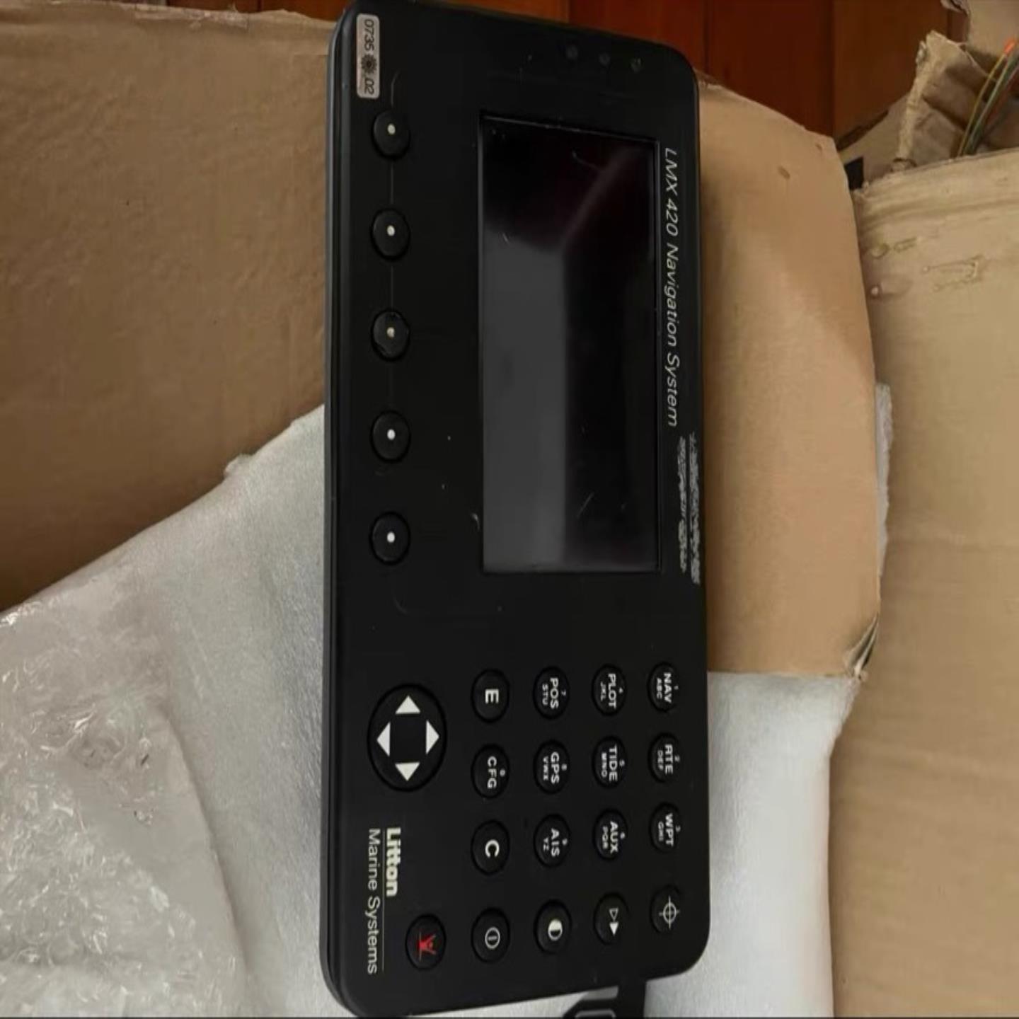LMX-420SIMRAD+DGPS+导航显示屏；议价