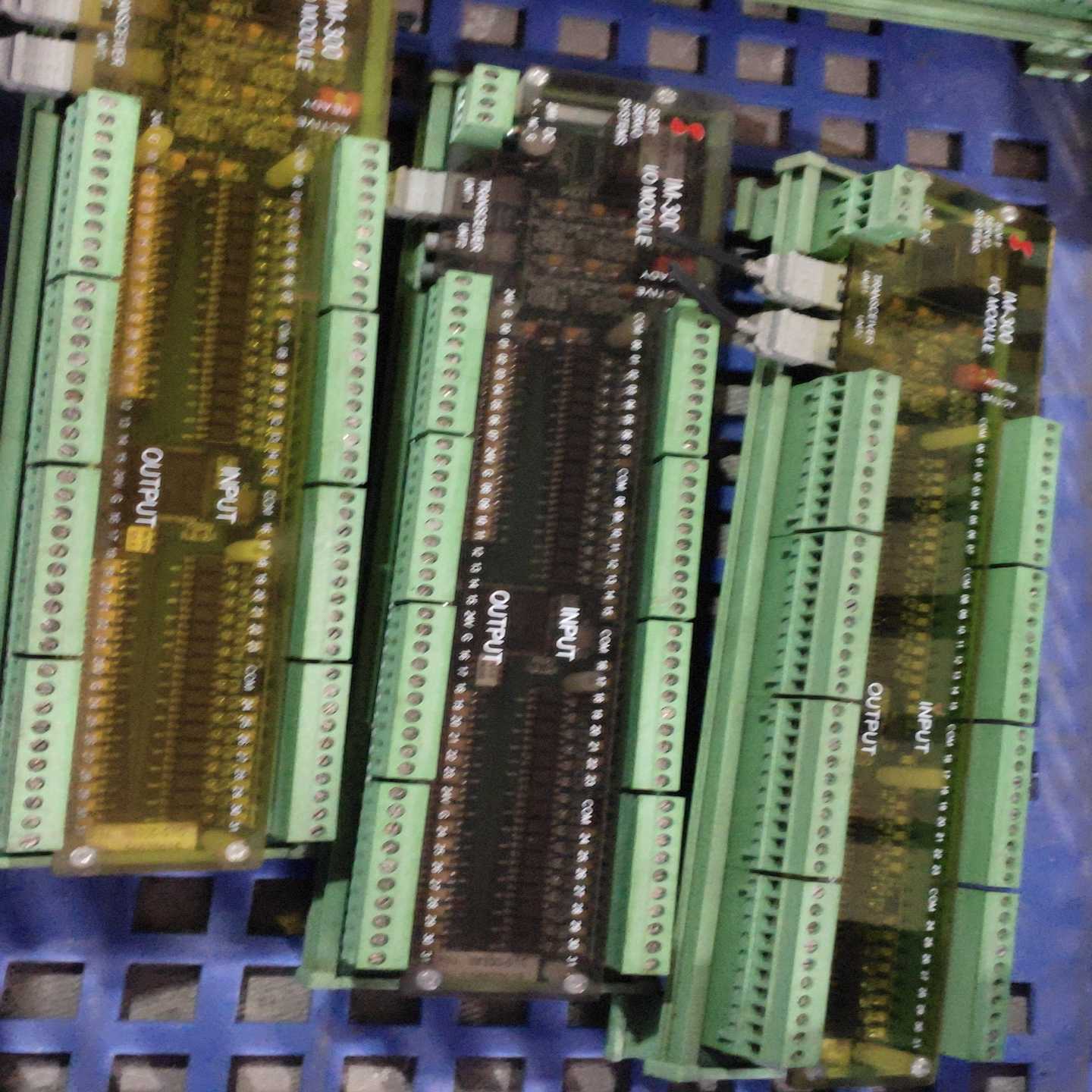 咨询-softservo光纤控制板卡，，物品有