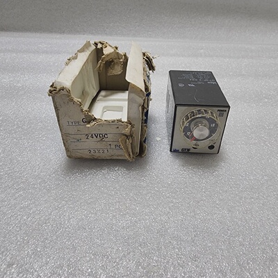 IDEC GT3F2 D24 ELEKTRONISCHE ZEITSCHALTUHR 24VDC