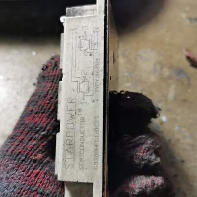 GD300HFL120C2S原装拆机模块包好-议价