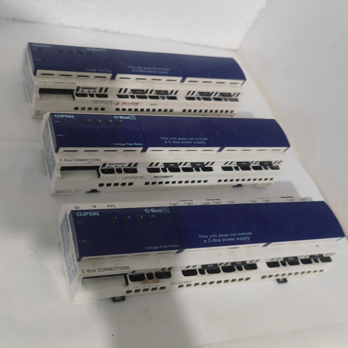 c-bus2控制器三个如图所示所见即所得（佳毅工控）
