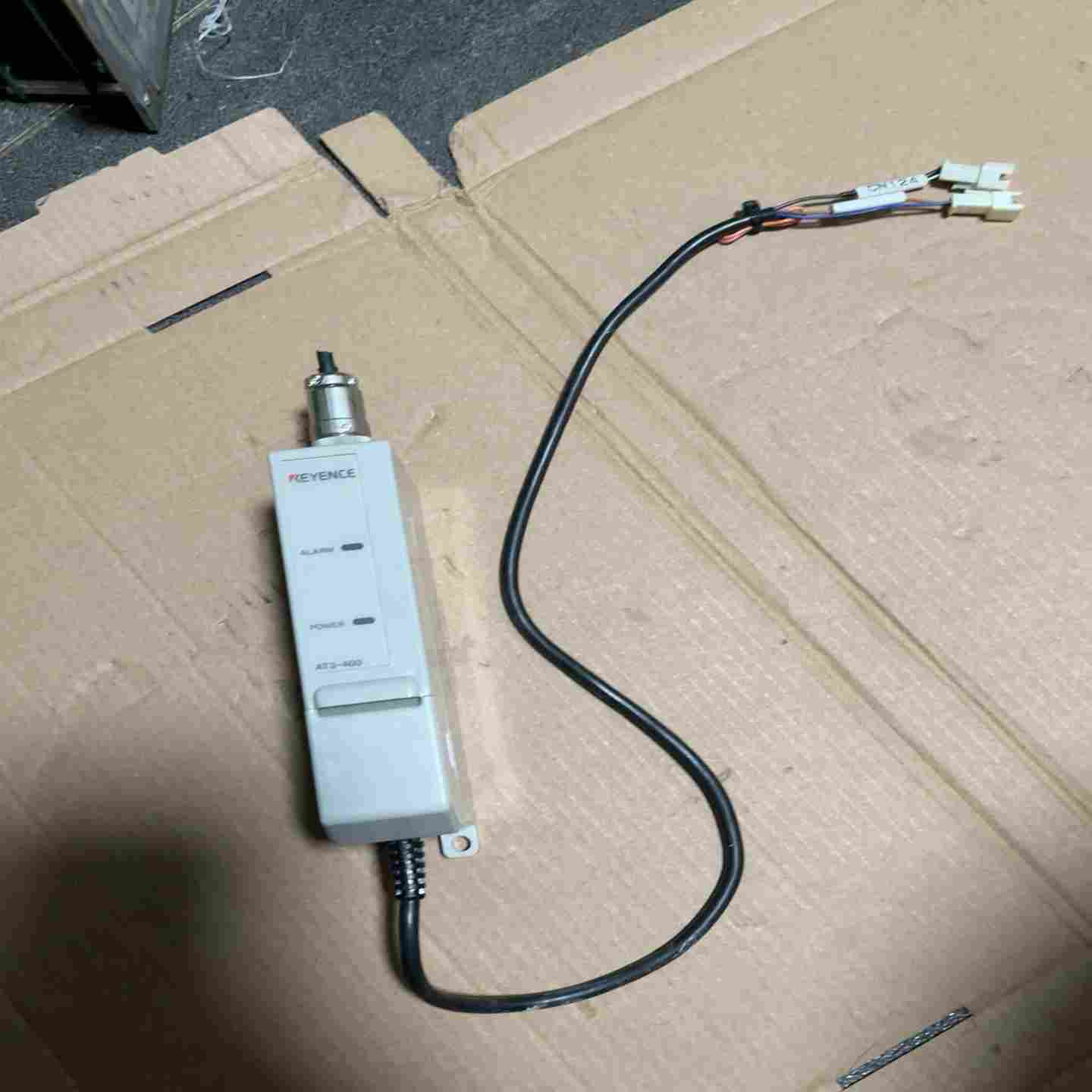 咨询-基恩士传感控制器AT3-400。