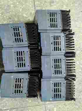 富士变频器0.4KWFRN0.4E1S-4C，已询价