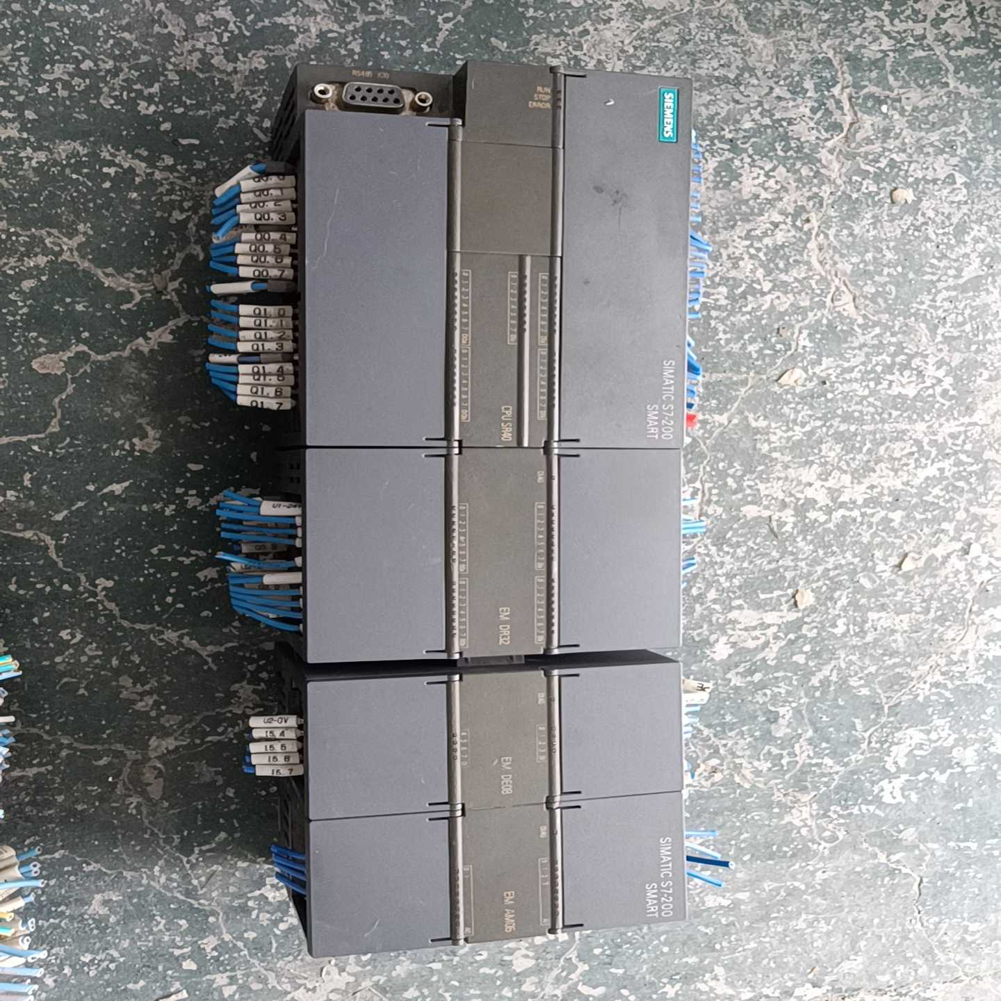 西门子S7-200SMARTPLC一套，功能完好，成色新-询价客服