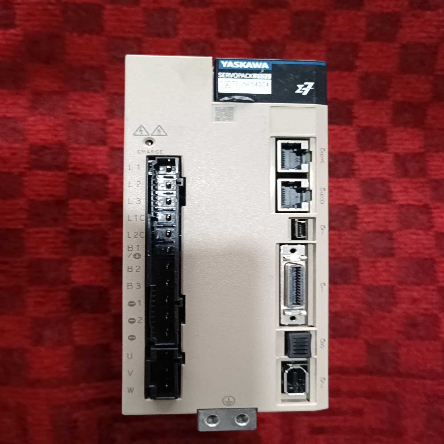 议价SGD7S-5R5Av30A002安川七代伺服驱动器功能完好成现货/维修