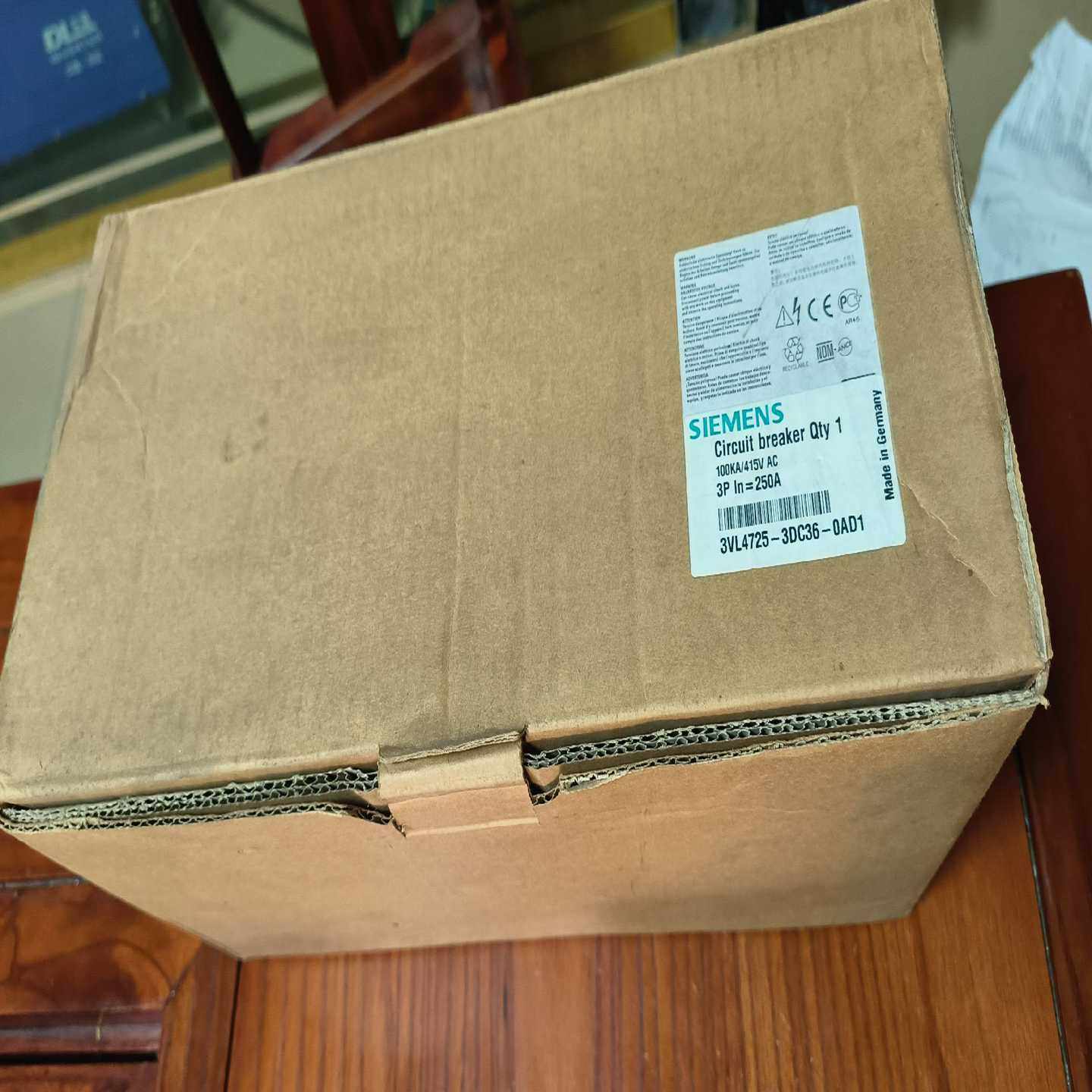 断路器3VL4725-3DC36-0AD1询价