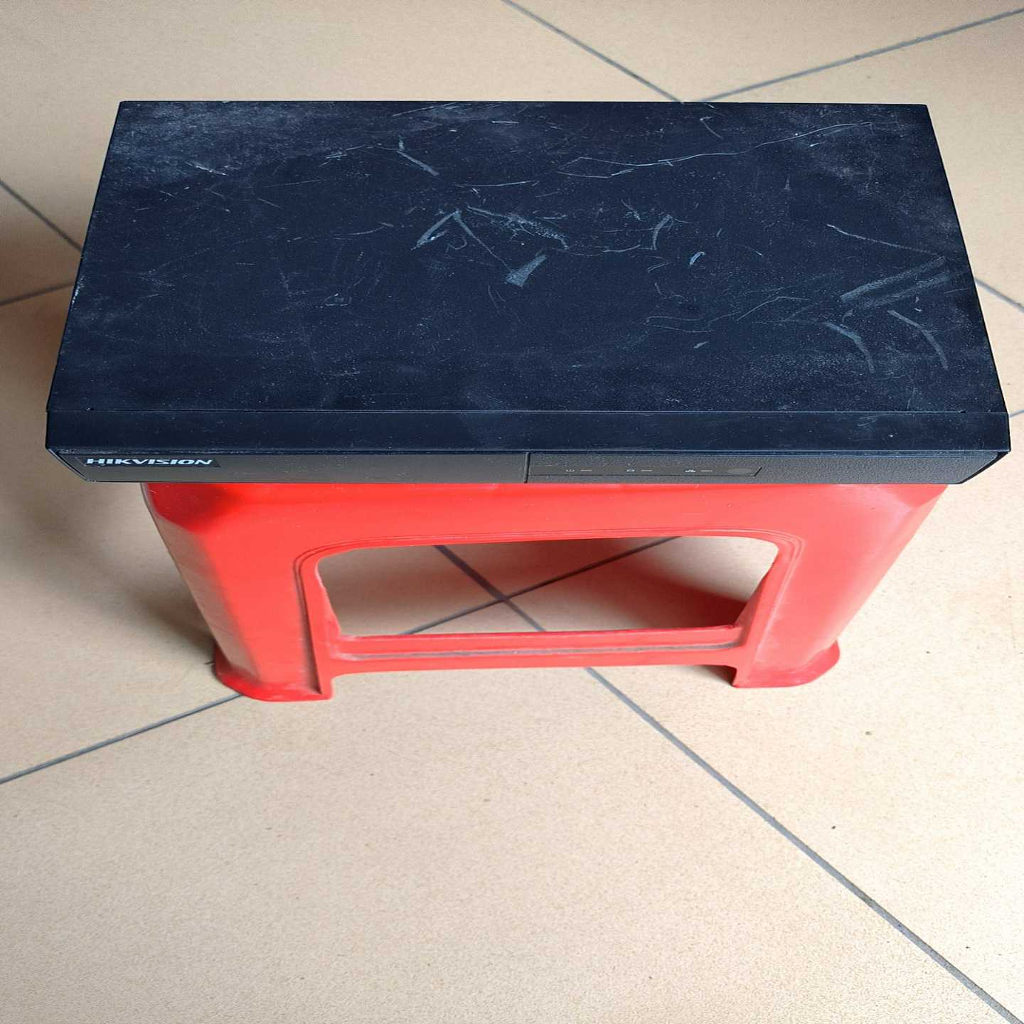 海康威视DS-7816NB-K1/C16路网络硬盘录像机--议价商品