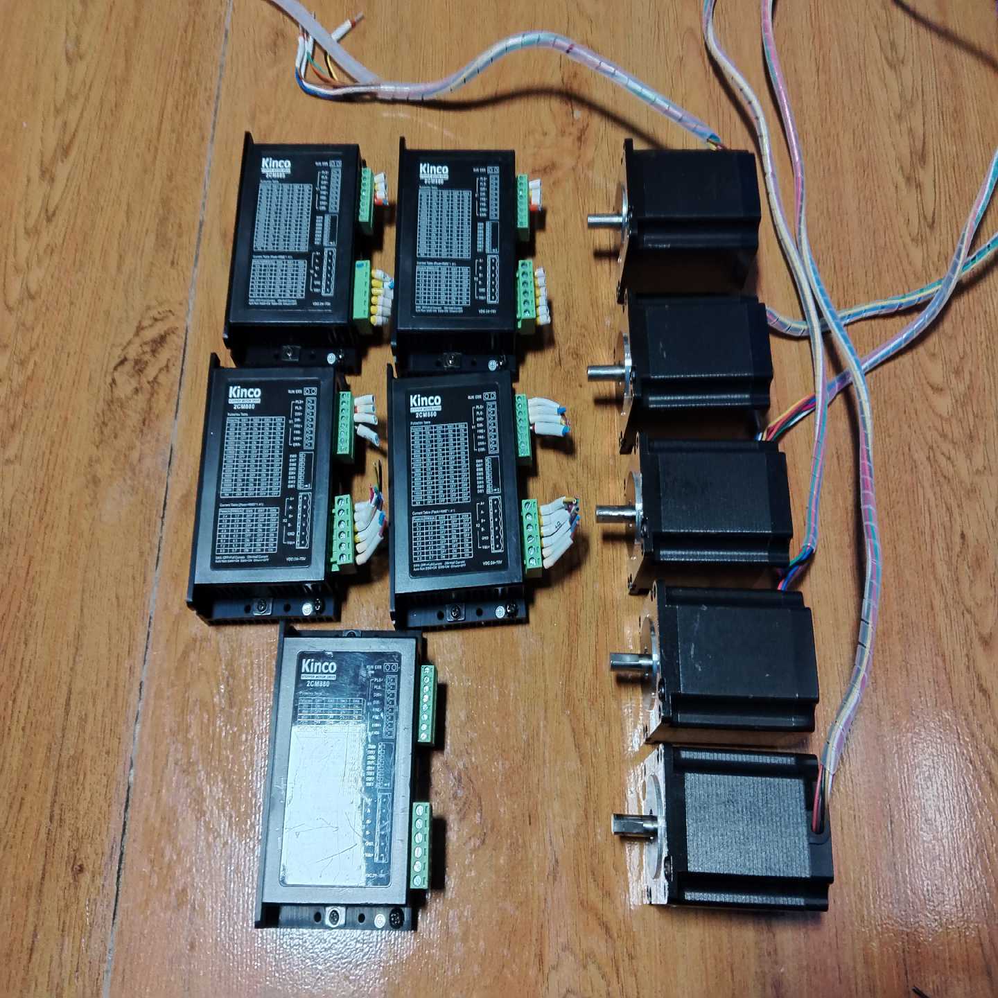 议价步科57步进电机2CM880，电机2S57Q-2280，功能