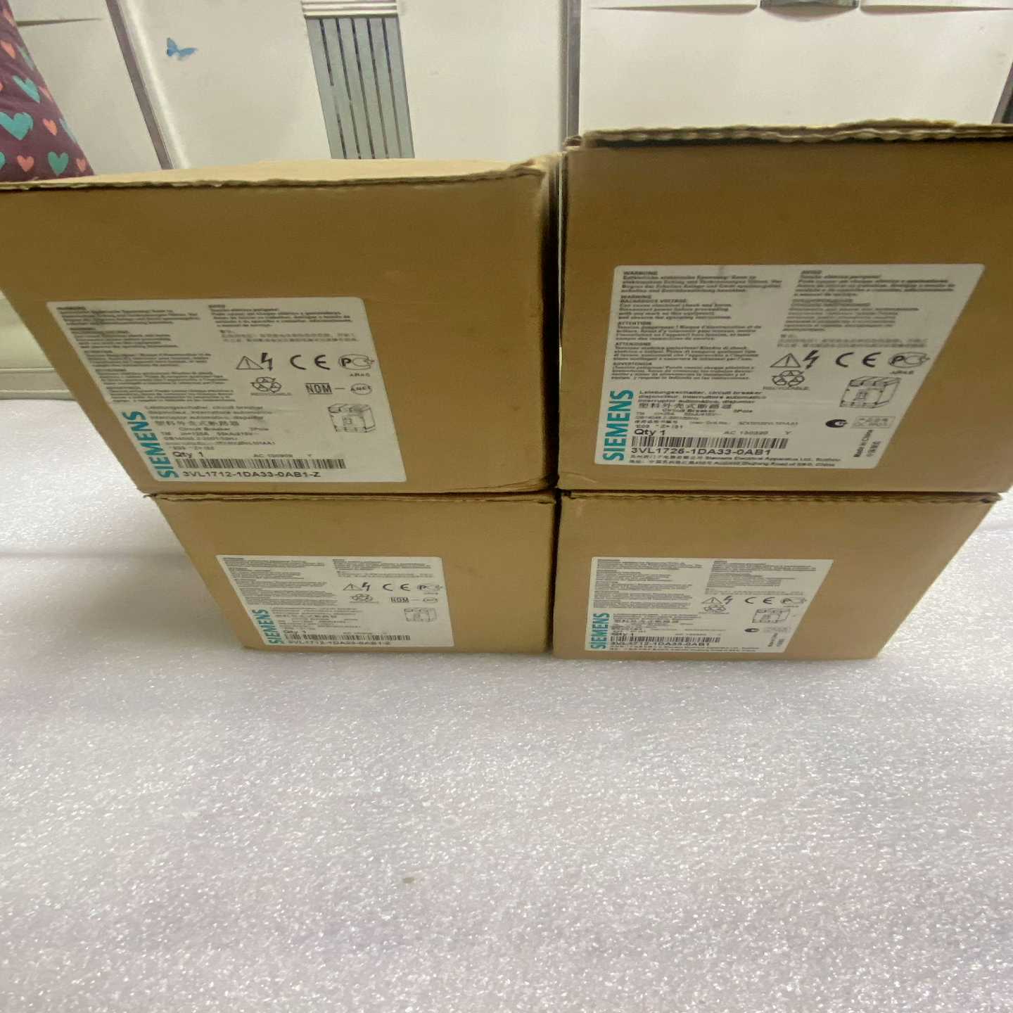 西门子3VL1712-1DA33-0AA0断路器--议价商品