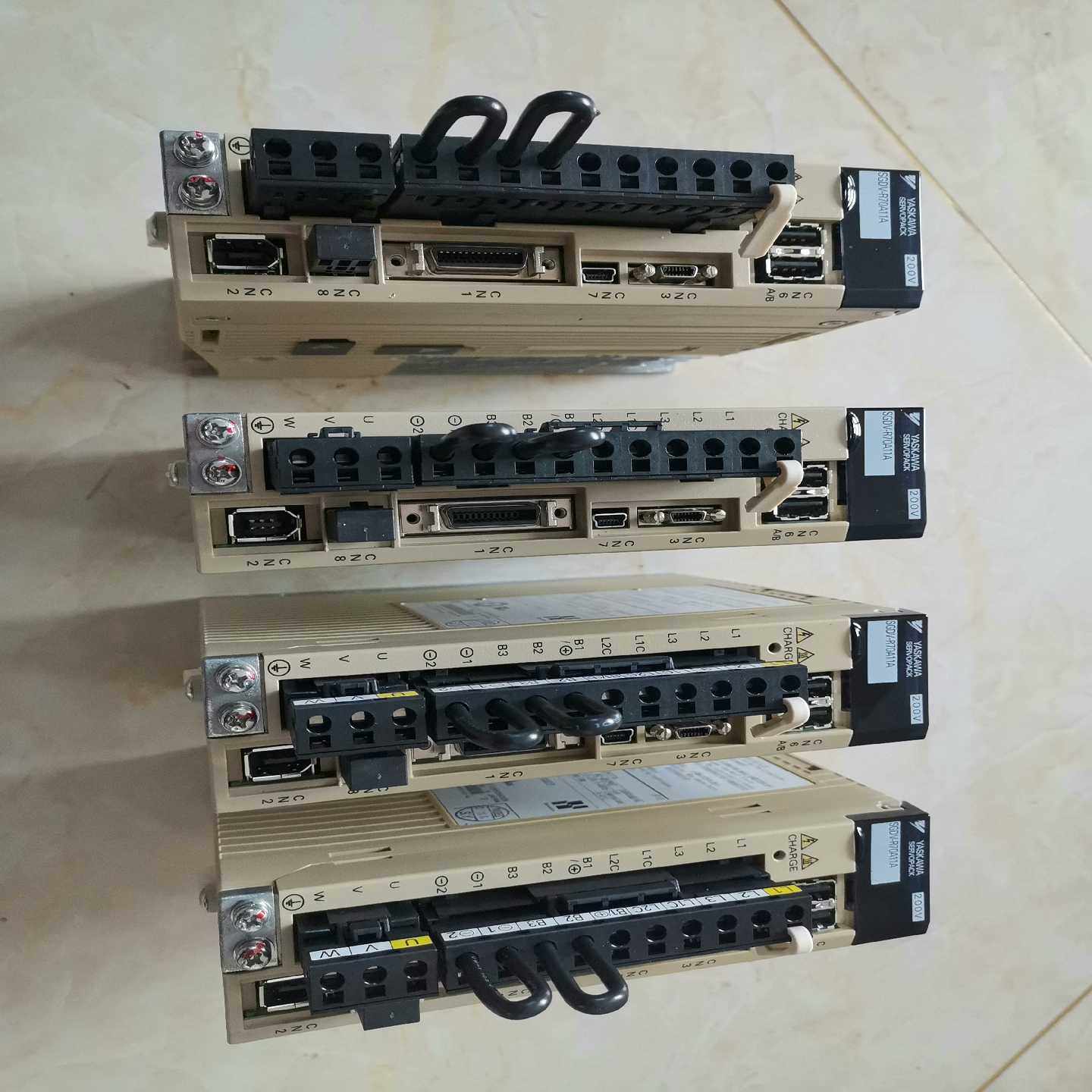 YASKAWA/5系伺服驱动器，SGDV-R70A11A,3C数码配件,隔离器/耦合器,淘宝优惠券,粉丝福利购,淘宝优惠卷