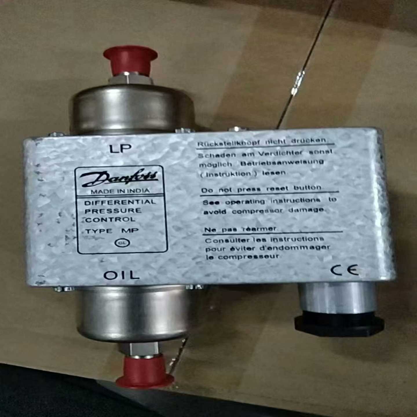 【议价】丹佛斯MP55压力开关，延时45秒，060B01