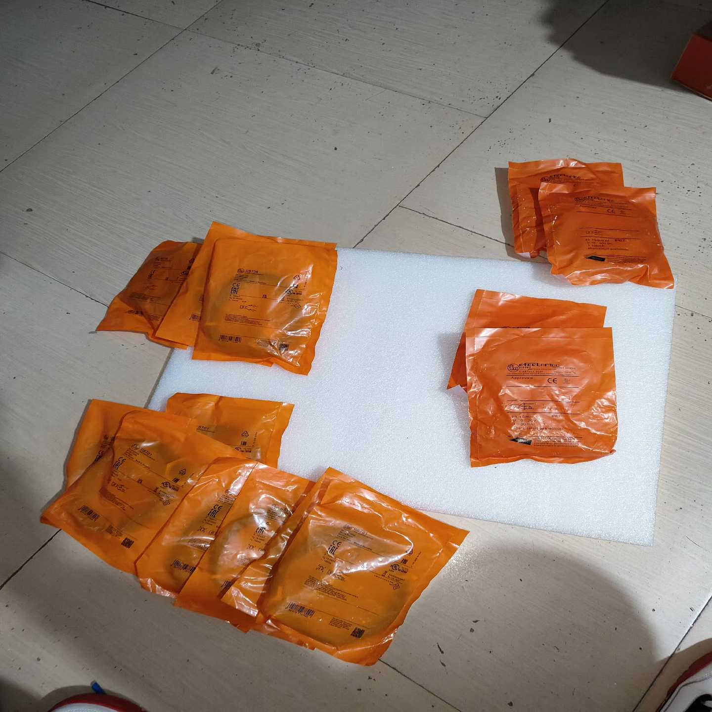 易福门IFM，接近开关型号：IIS701询价