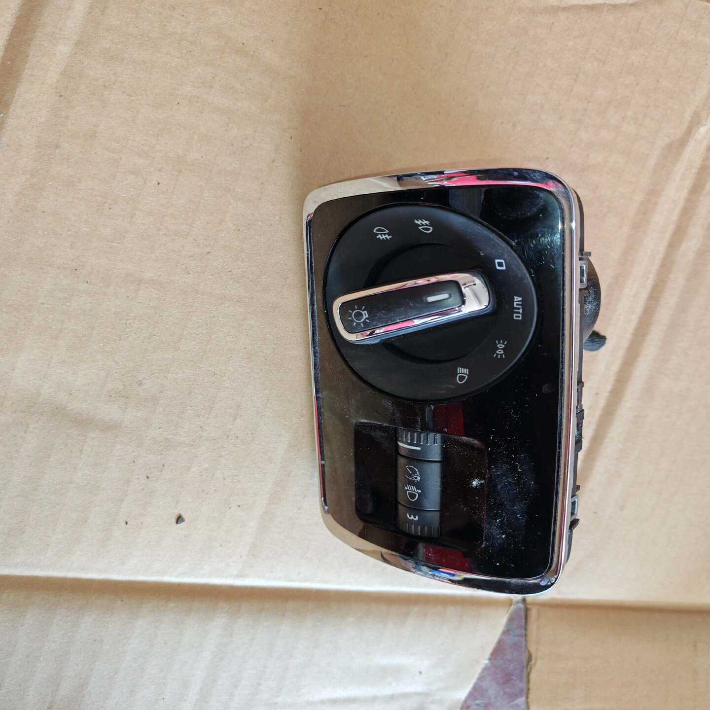 斯柯达昊锐大灯开关雨刮开关多功能方向盘按键！色成色非常好！保