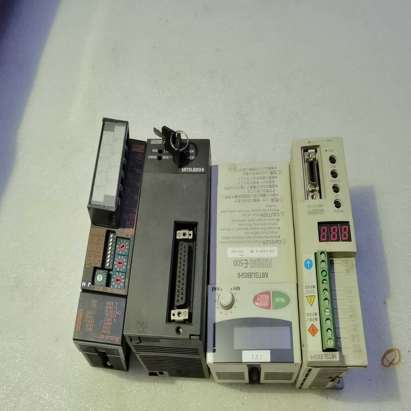 MTSUBISHI  MR-C10A FR-E520-0.2~询价
