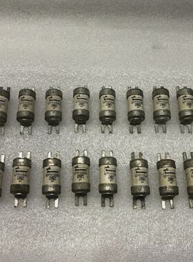 BUSSMANNNITD32M63英国标准保险丝32A415VAC80KA批量9个单元