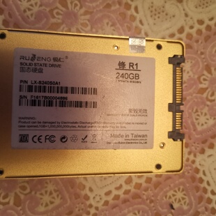 拆机多下来的两块固态盘黑色的128G金色的240G便宜-议价