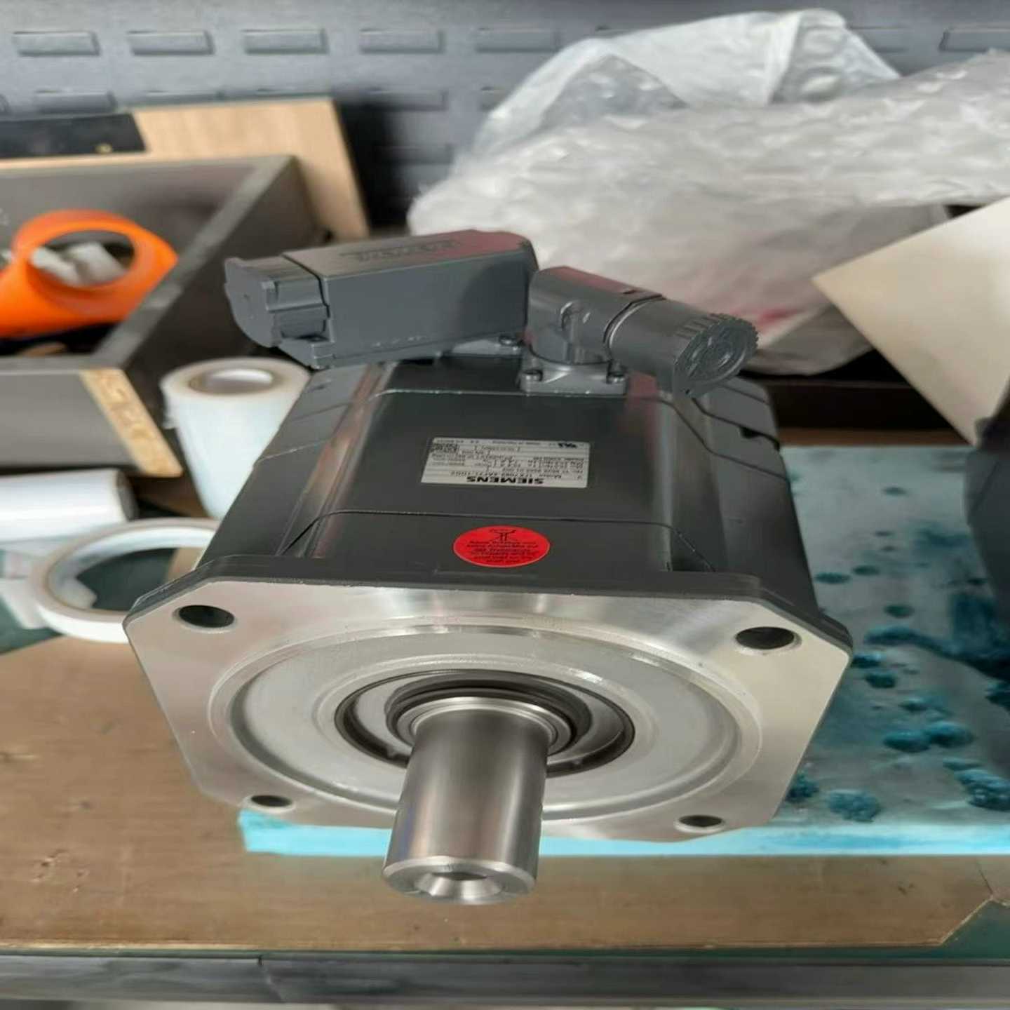 西门子电机1FK7105系列，裸机99新，型号如下：--议价商品