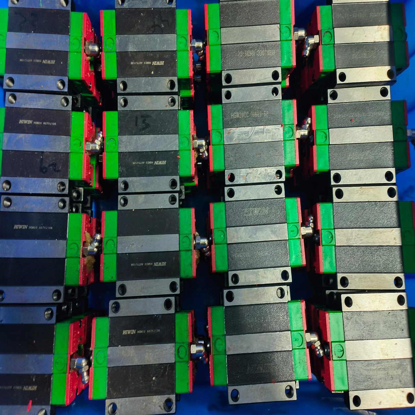 HGW20CC原装上银HIWIN直线滑块法兰型滑块二手拆--议价商品