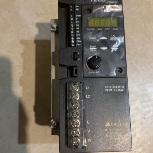 东元变频器S310201H1D9成新实物图片功能-议价
