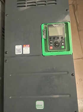 变频器ATV630C13N4有两台一台21年一台20年