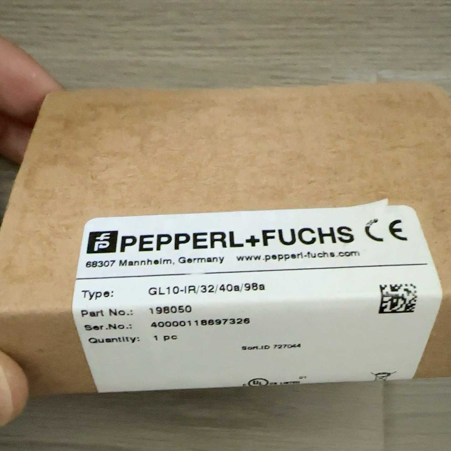 GL10-IR/32/40a/98a倍加福槽型光电开关，全新-议价