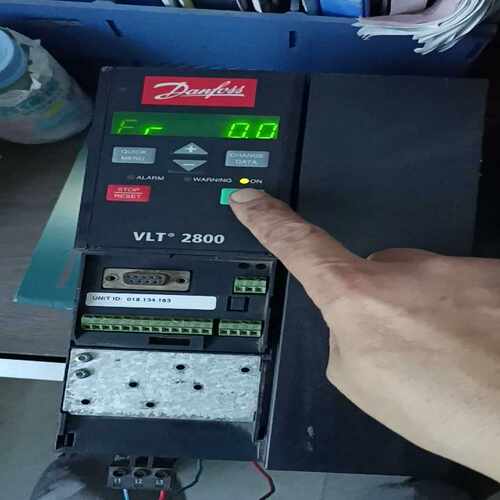 丹佛斯VLT2800系列5.5KW变频器VLT2855PT4