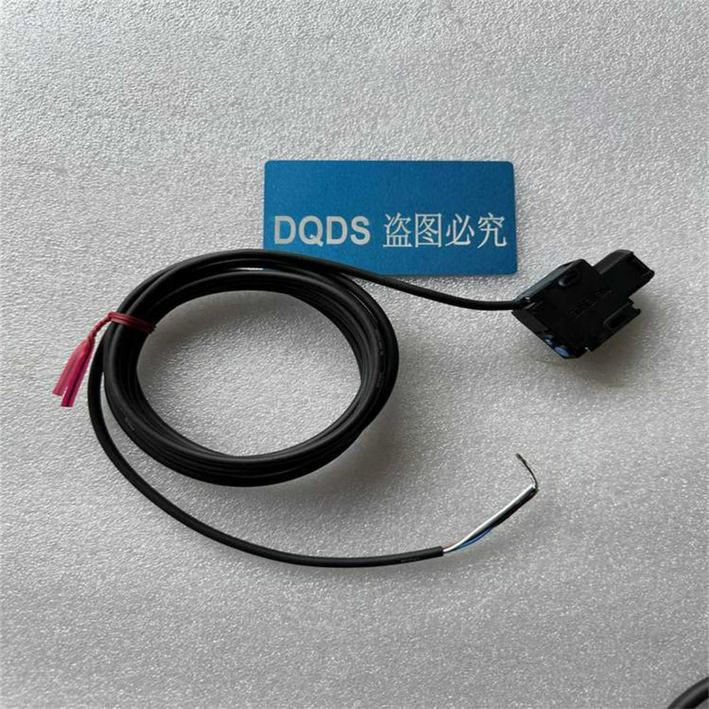 KEYENCE螺纹式反射G型电缆型NPN强力光型光电传感器PZ-G41B