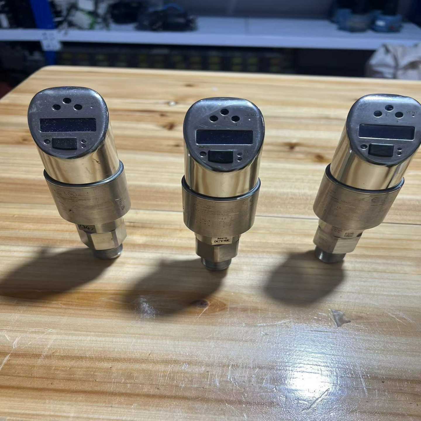 恩德斯豪斯E+H压力开关 PTP31，功能完好，签收前请先验--议价