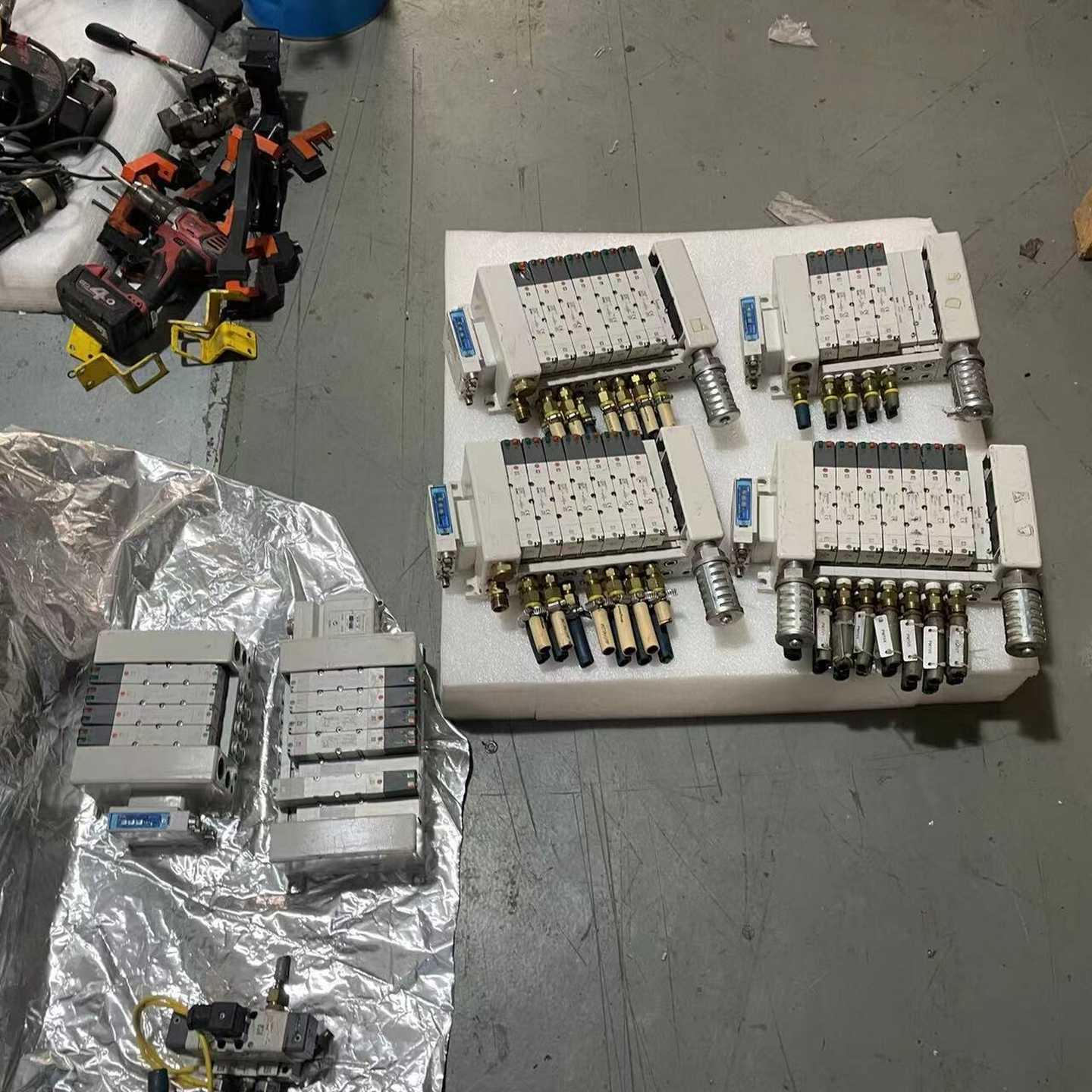 议价SMC电磁阀组VQC4201-51VVQ4000-10A