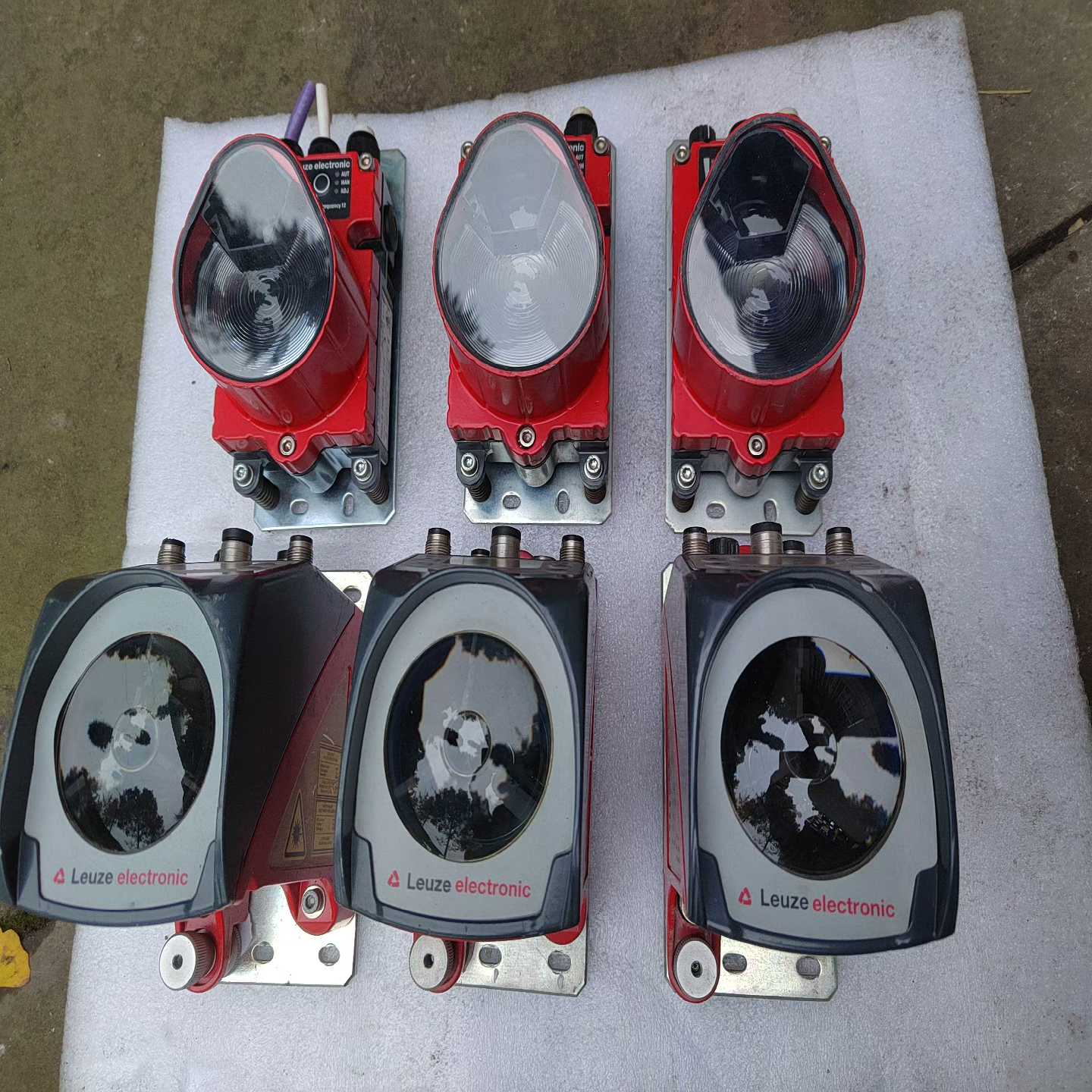 议价新到劳易测Leue测距传感器（04i