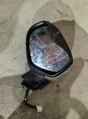 吉利帝豪GSE原装拆车后视镜，6线电动折叠，白色外壳黑色支架--议