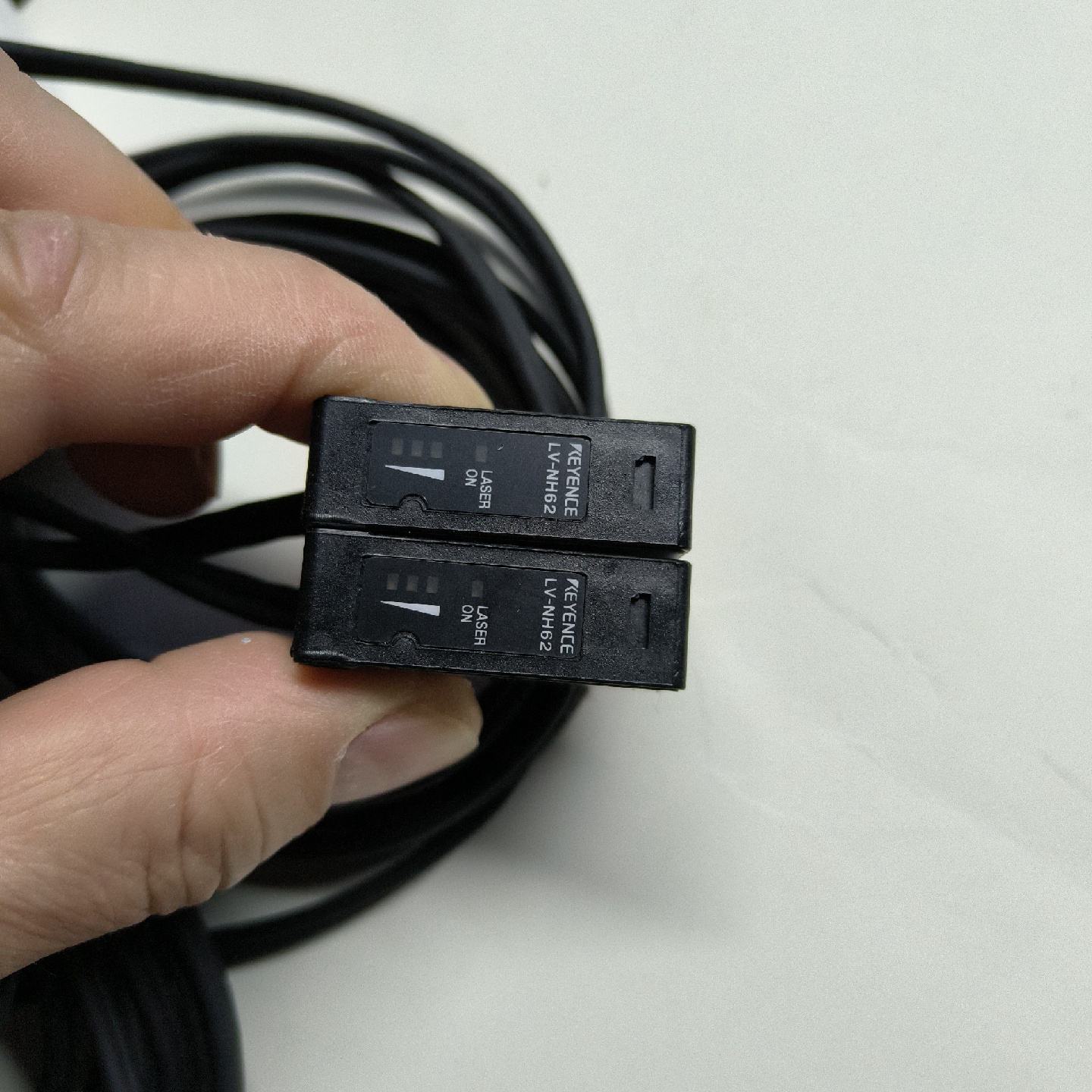 基恩士LV-NH62原装正品激光传感器,二手,9成新,功能正--议价商