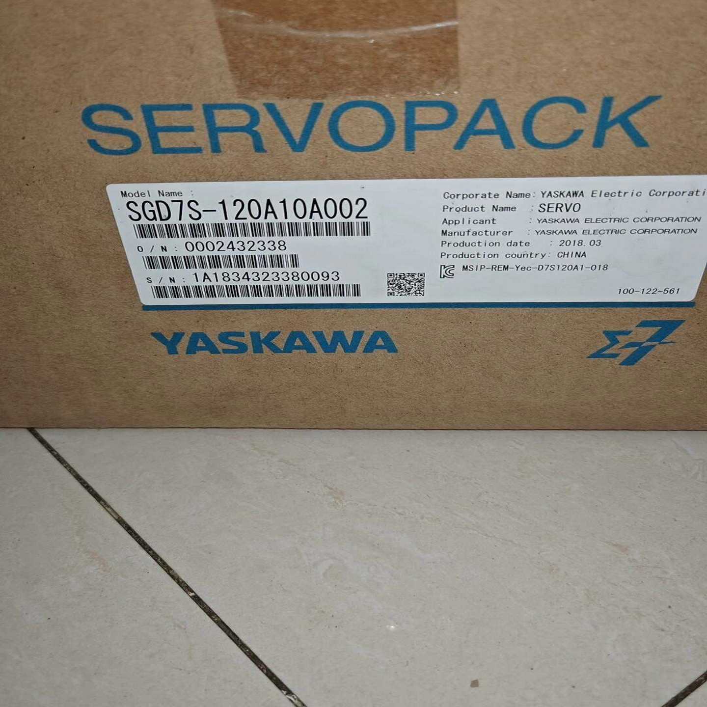 询价安川服驱动器-12010002，全新