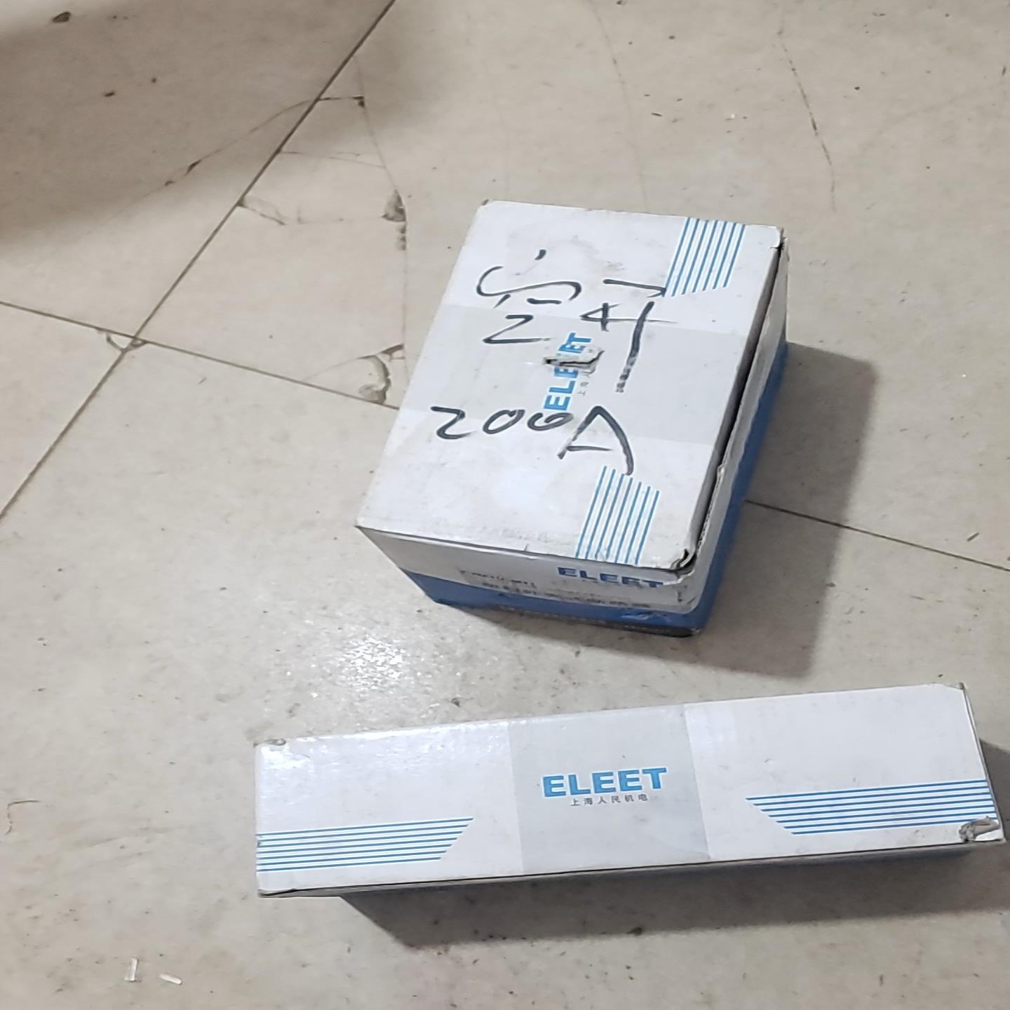 上海人民三相三线电机水泵漏电断路器开关塑壳漏电空气；议价