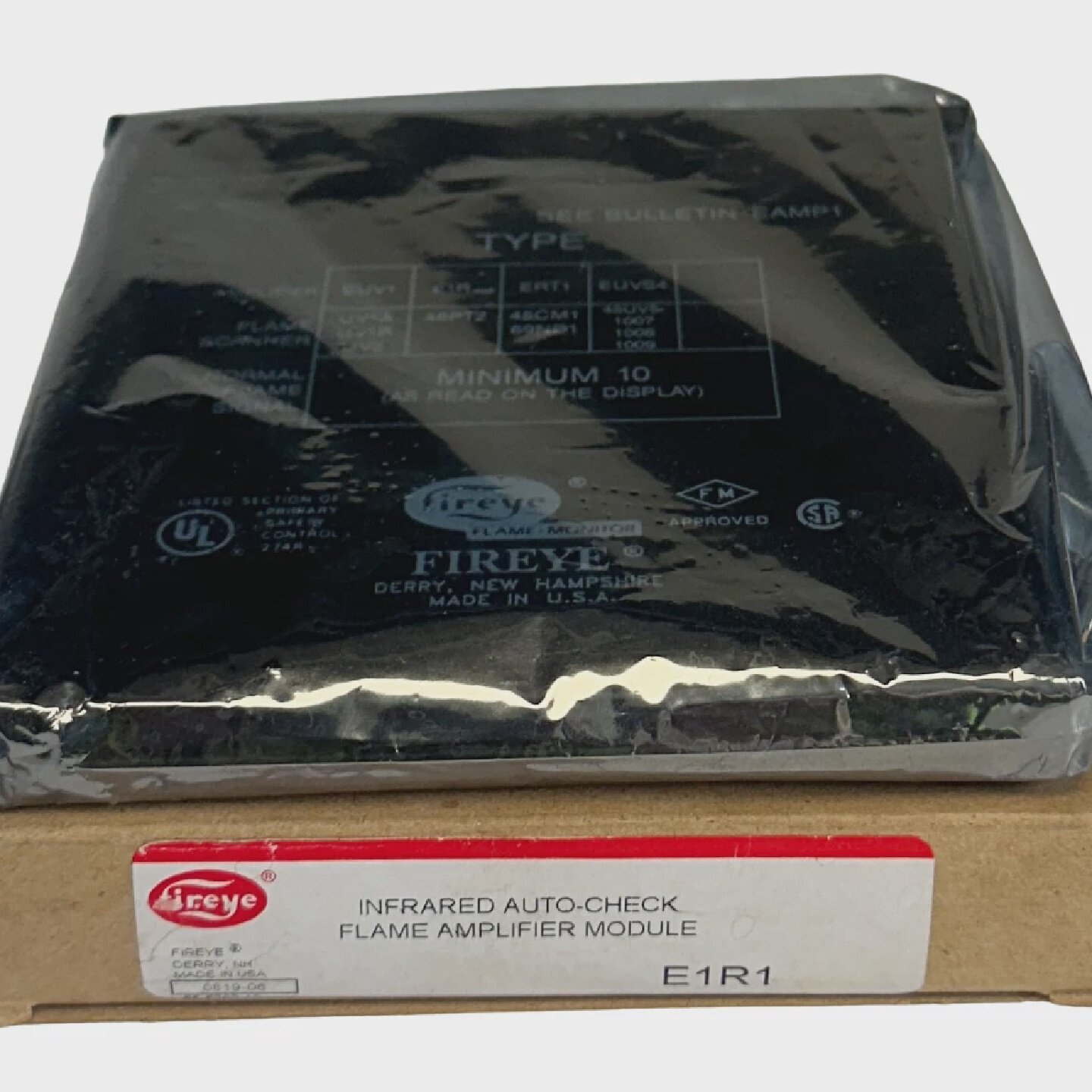 全新UTCFIREYEE1R1红外线自动检查火焰放大器模块1215VDC原始设备