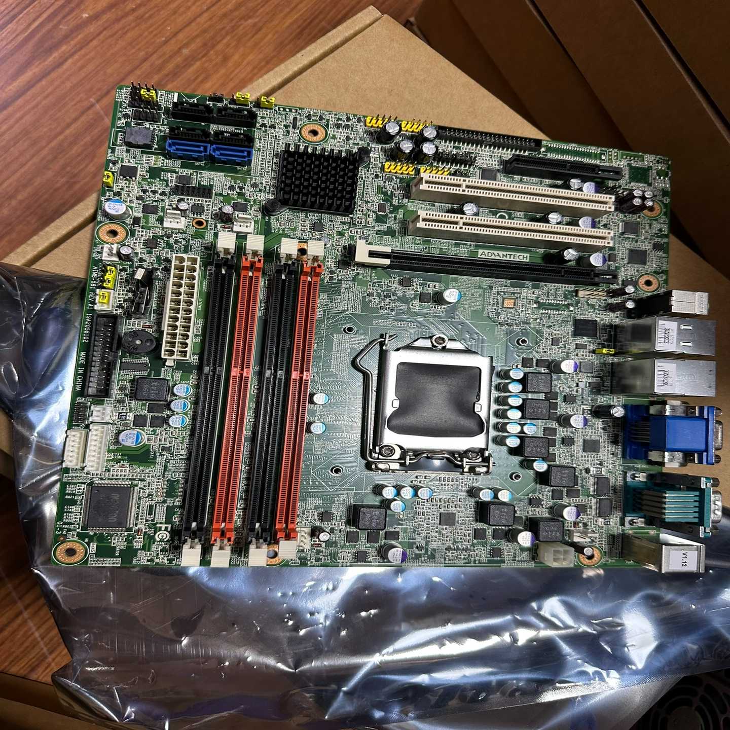 研华AIMB-581REV.A1工控主板成色实拍，功能--议价商品