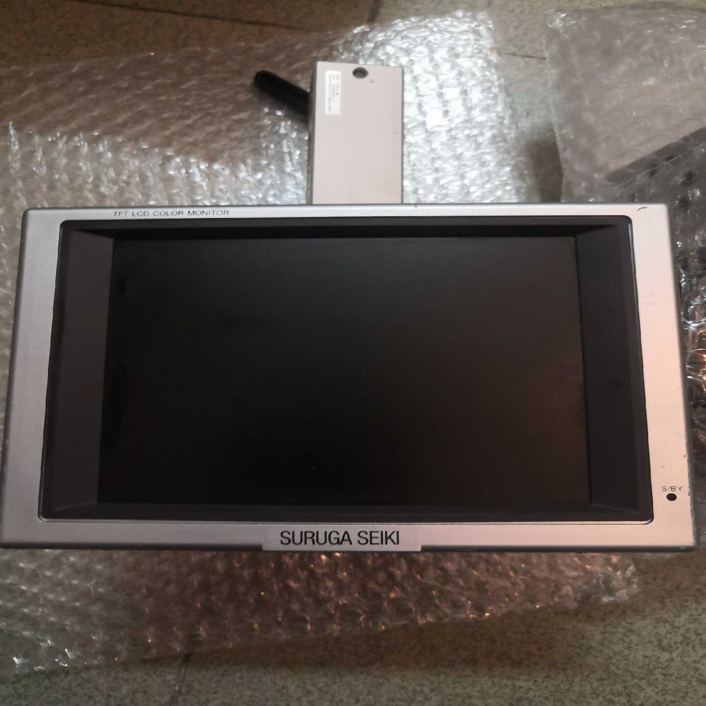 骏河精机屏幕CM-562E，固定臂HA10MB，成色不错，询价