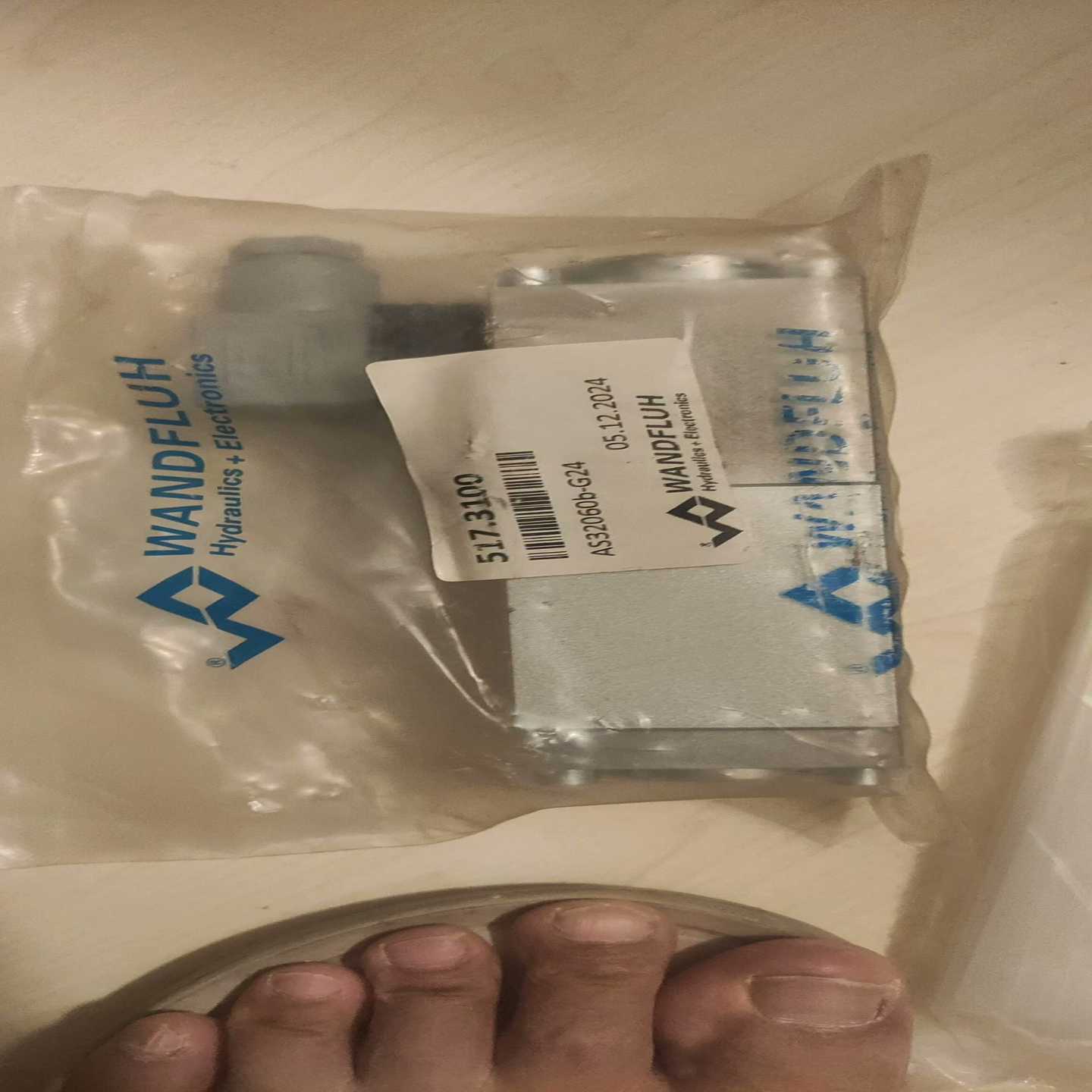 （议价）WANDFLUH液压阀。AS32060b-G24.。