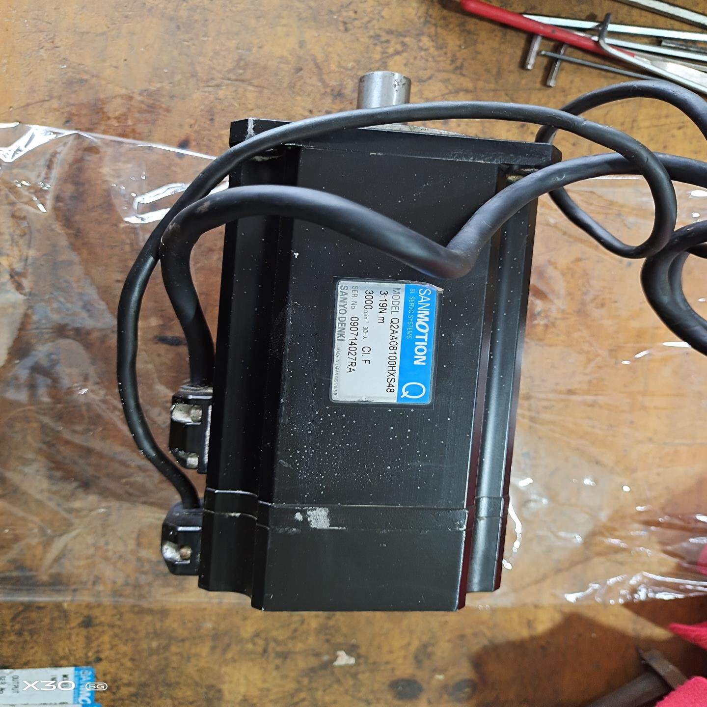 【请询价】日本原装伺服电机拆机件无维修Q2AA08100DXS1S包好