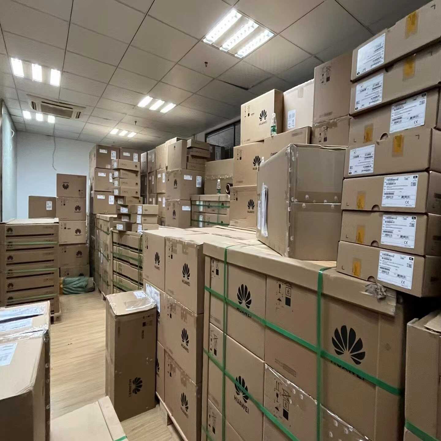 议价571-24424口O交换机