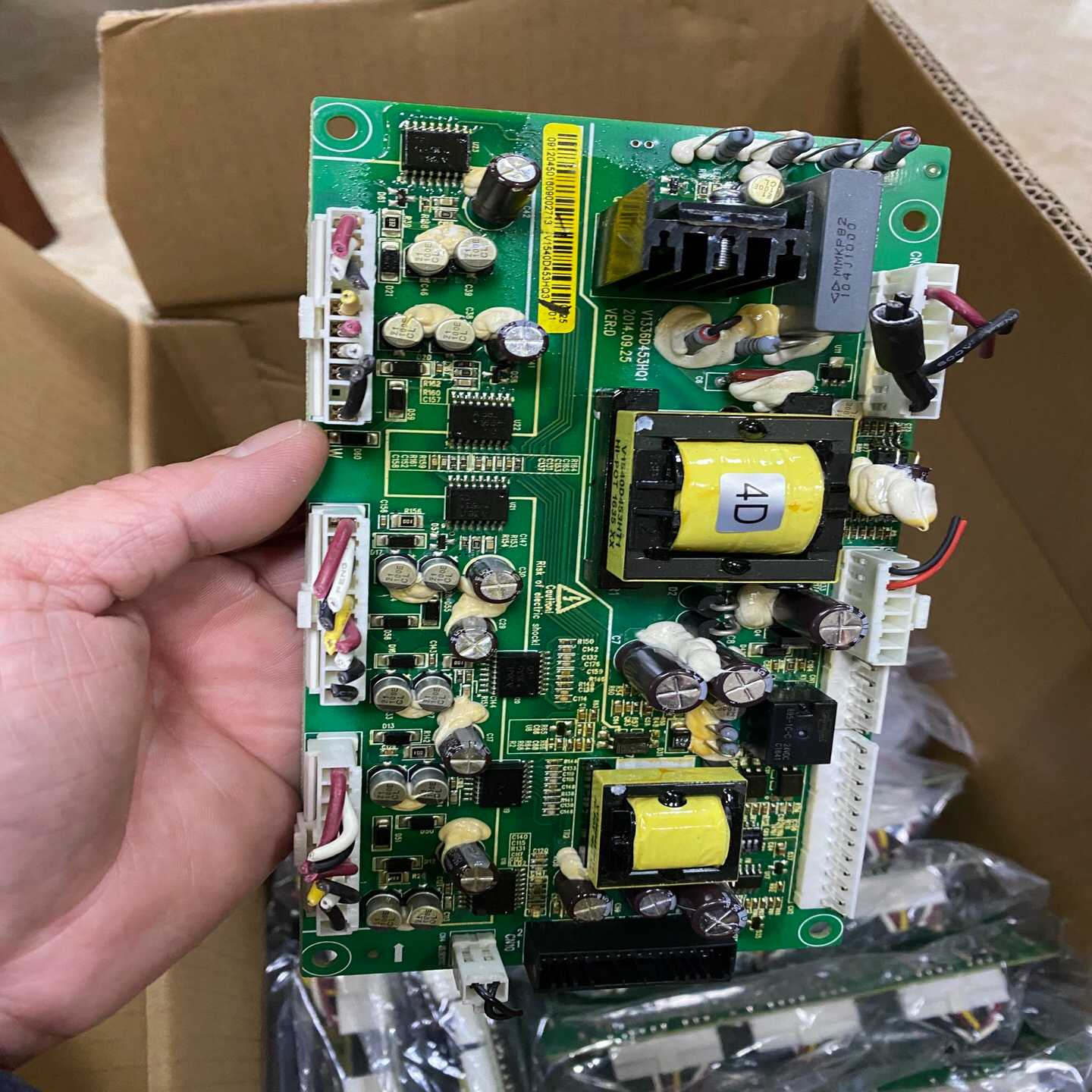 询价蓝海华腾驱动板V1540D453HQ3，V1336D453H