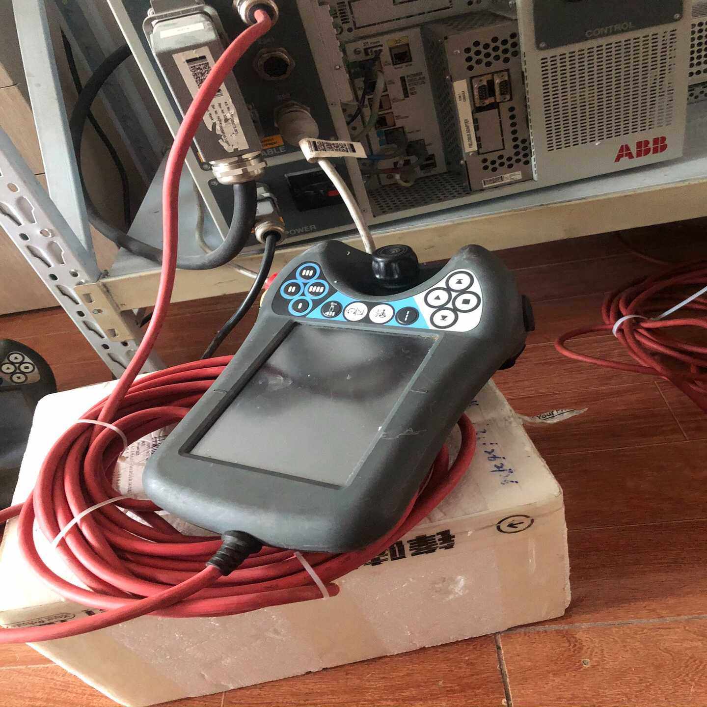 询价~ABB机器人示教器，DSQC679，3HAC028357-0