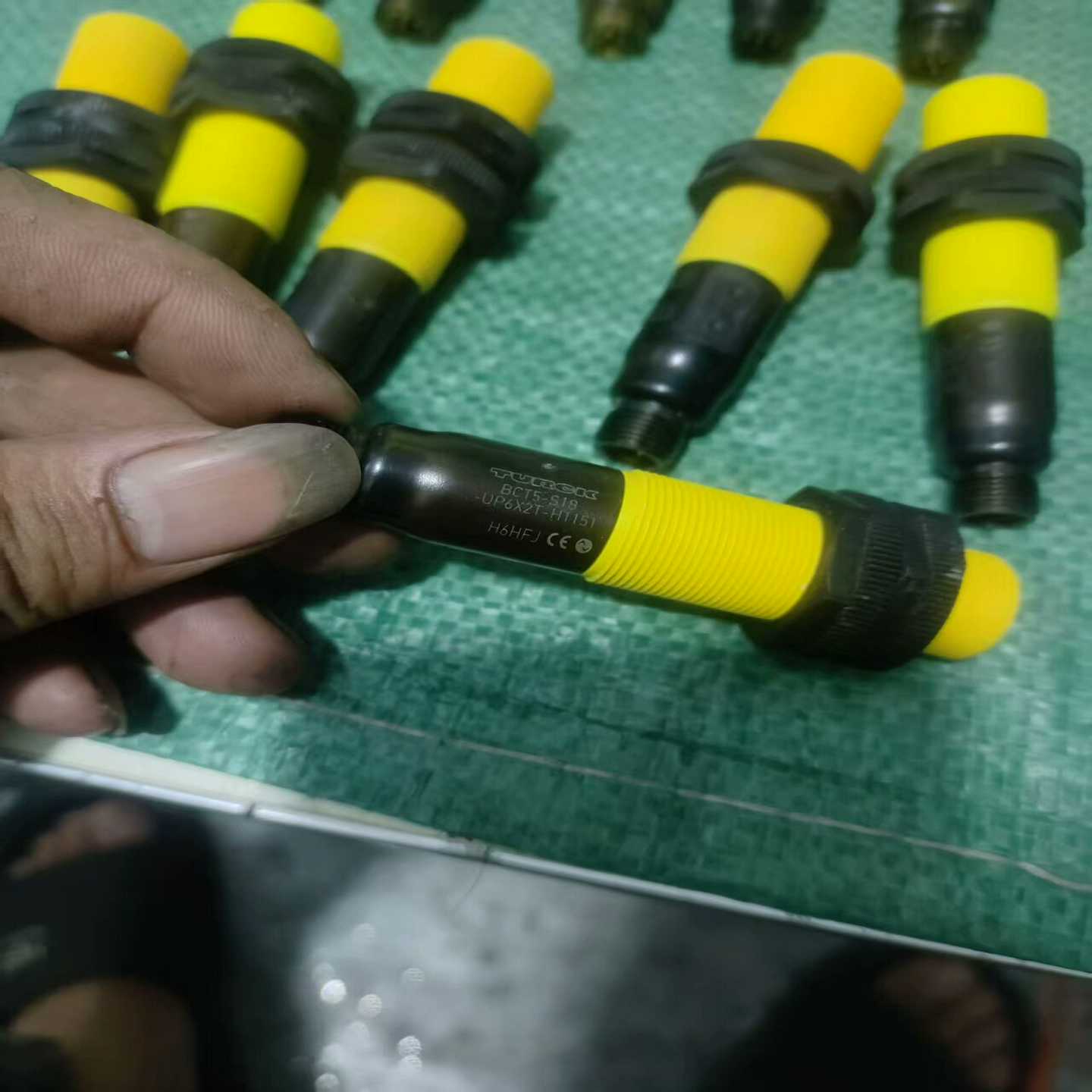 图尔克接近开关，型号BCT5-S18-UP6X2T-H115--议价商品