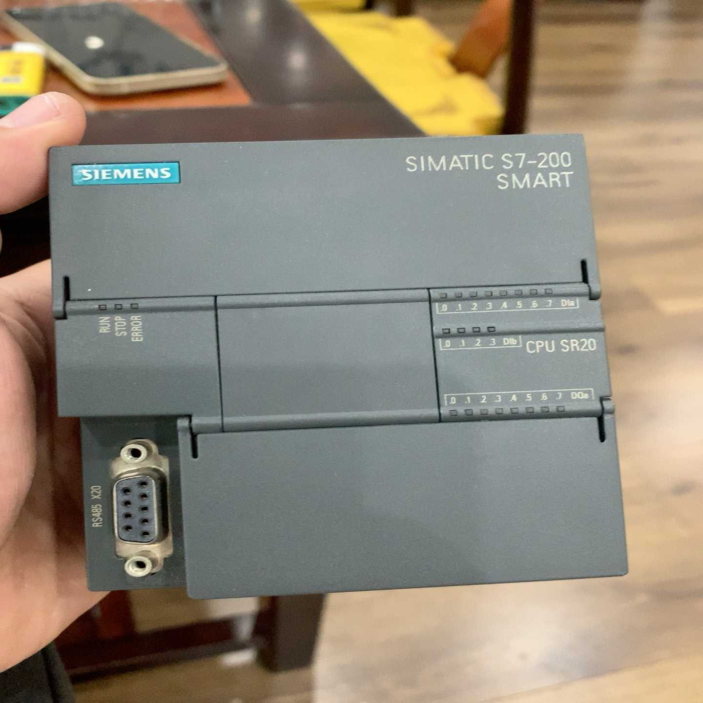 #PLC6ES7288-1SR20-0AA0如图所拍询价